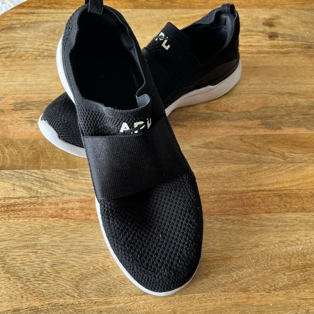 APL TechLoom Black Slip-On Running Shoes